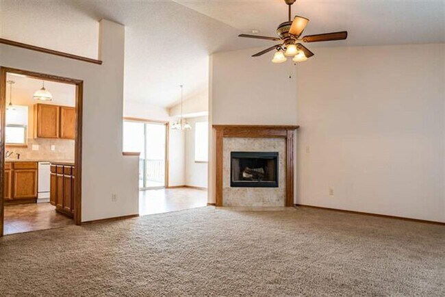 Building Photo - 11818 W Wilkinson Ct