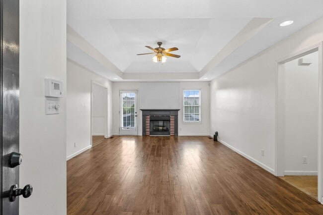 Foto del edificio - 1021 Glenhurst Way