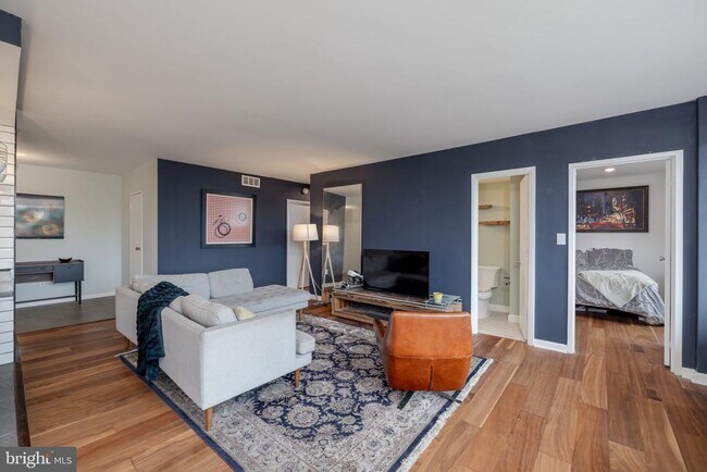 Foto del edificio - 5500 Holmes Run Pkwy