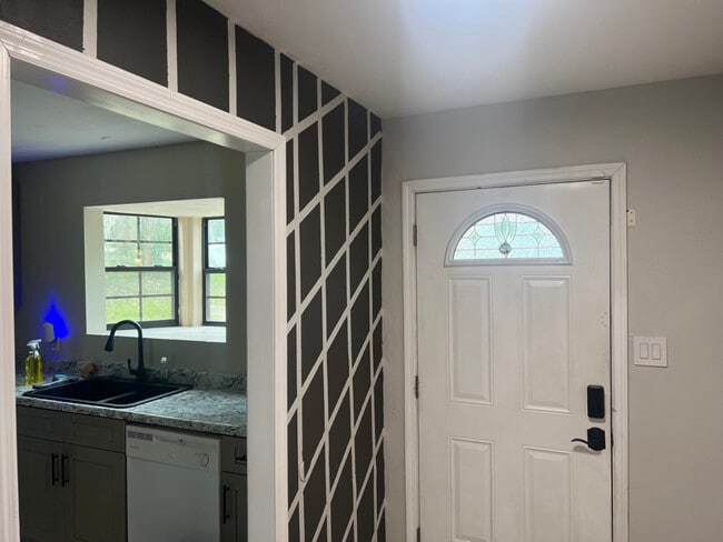 Building Photo - 1307 Cross Creek Cir