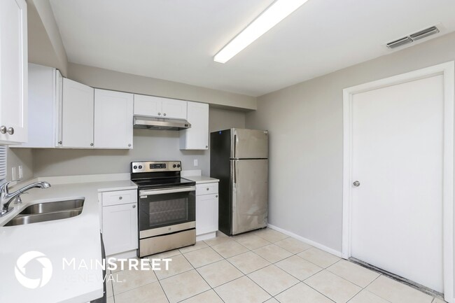 Foto del edificio - 1190 Wedgewood Ln