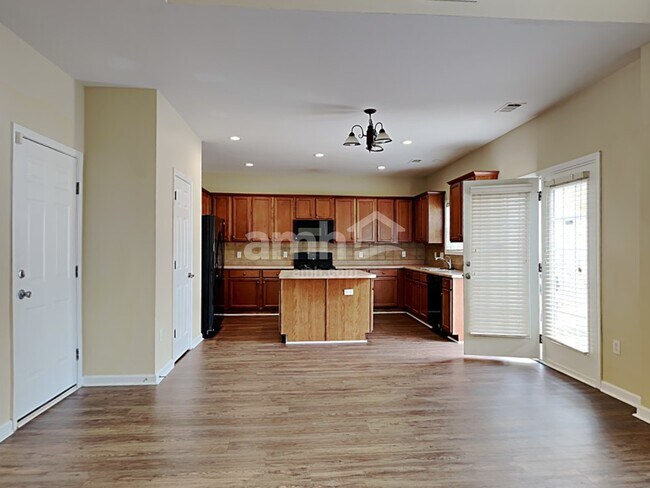 Foto del edificio - 108 Jordan Crest Ct