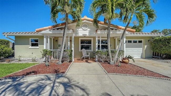 Building Photo - 3507 Pinecrest St