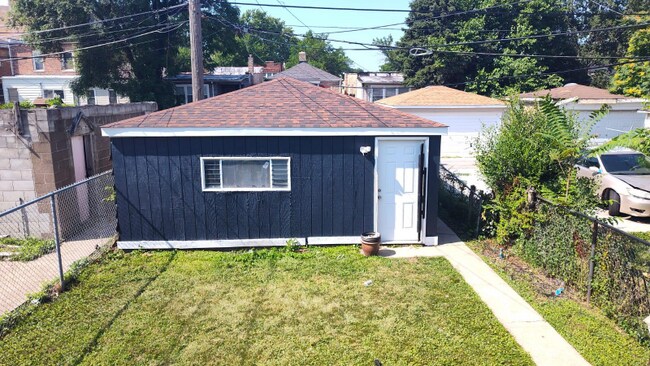 Foto del edificio - 1628 E 75th St