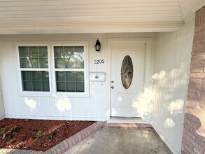 Building Photo - 2206 Eriksson St