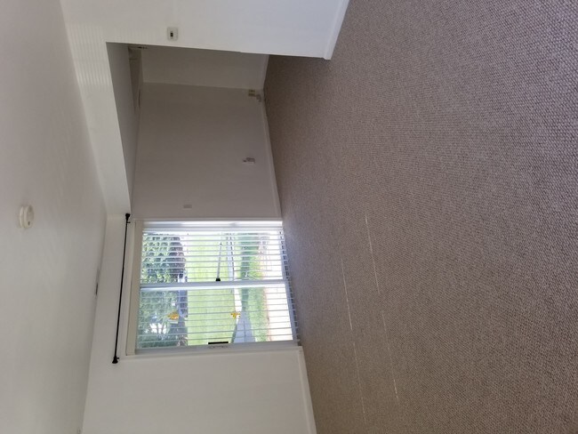 Building Photo - 9600 Homestead Ct