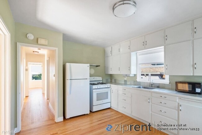 Building Photo - 2 br, 1 bath House - 485 36th Street, Oakl...