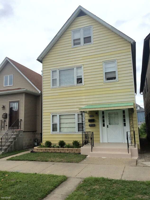 Foto principal - 13250 S Carondolet Ave
