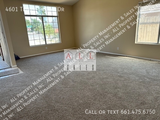 Building Photo - 4601 Triple Crown Dr
