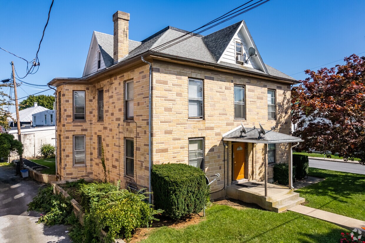 119 S Prince St, Shippensburg, PA 17257 Apartments in Shippensburg