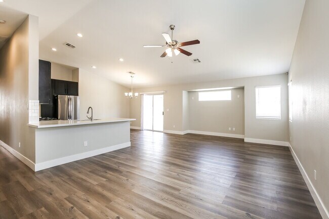 Building Photo - 6126 Magic Mesa St