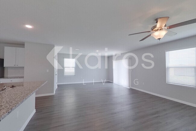 Foto del edificio - 8675 SW 43rd Ter