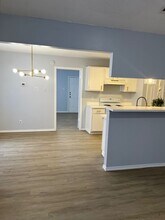Building Photo - 405 Fantail Loop
