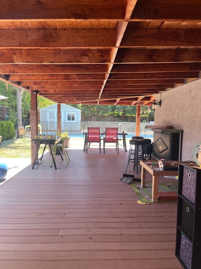 Foto del edificio - 3870 Greenway Dr