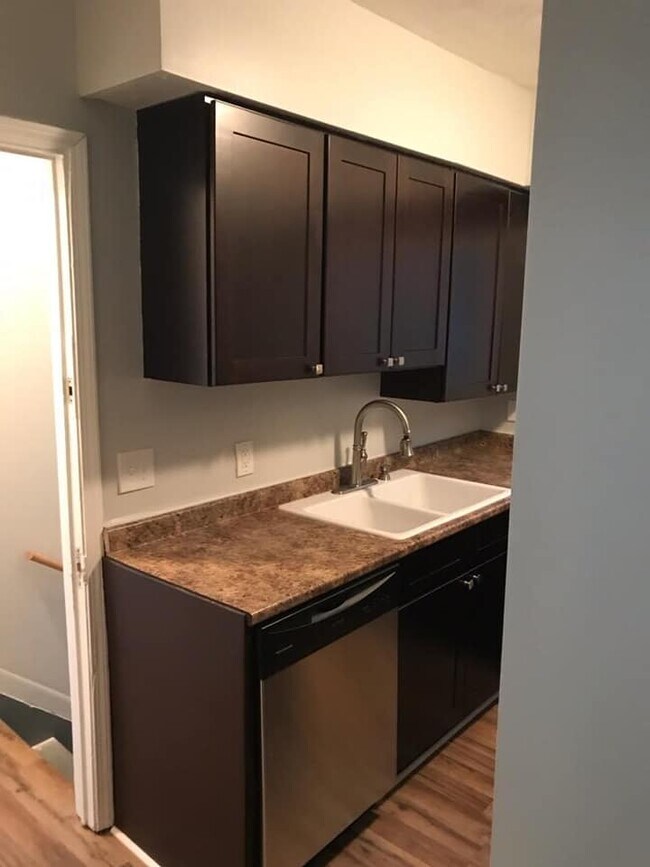 New cabinets/counters/appliances - 650 Clarissa St