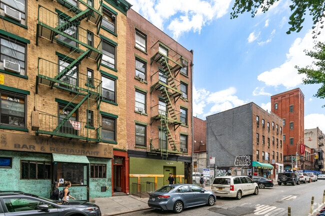 Building Photo - 102 Bayard St