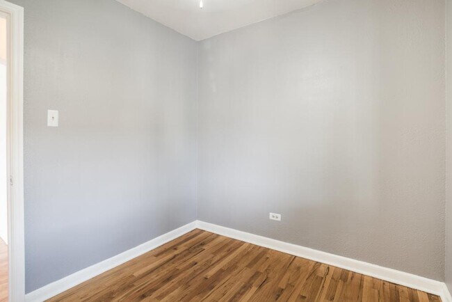 Foto del edificio - 1454 JERSEY ST, APT 201