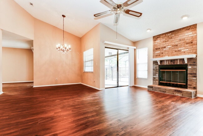 Building Photo - 8905 Bayaud Dr
