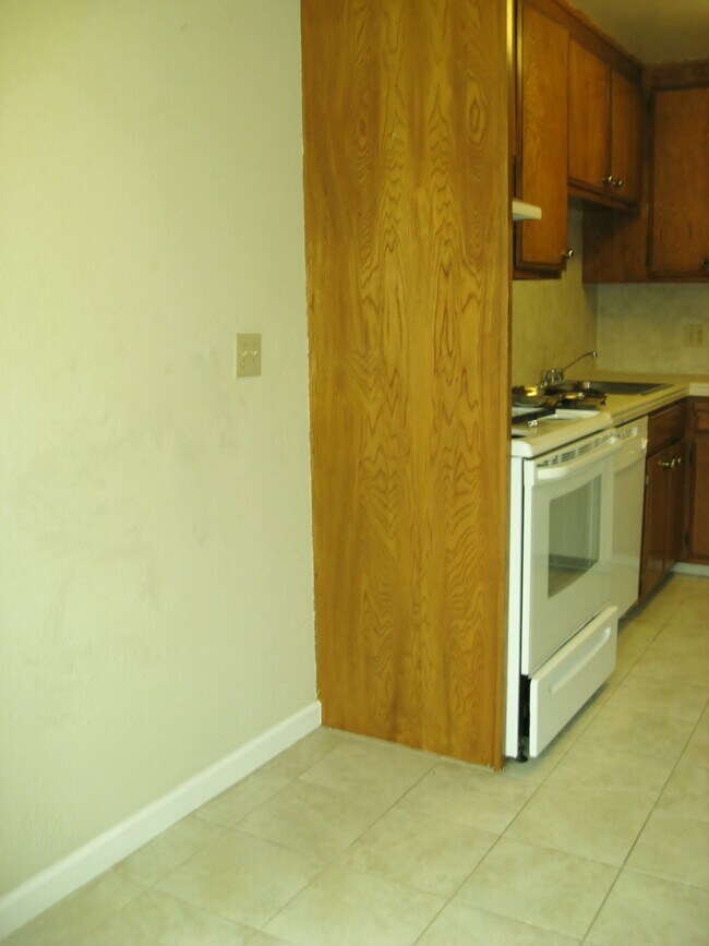 Foto del edificio - 1145 Alameda De Las Pulgas