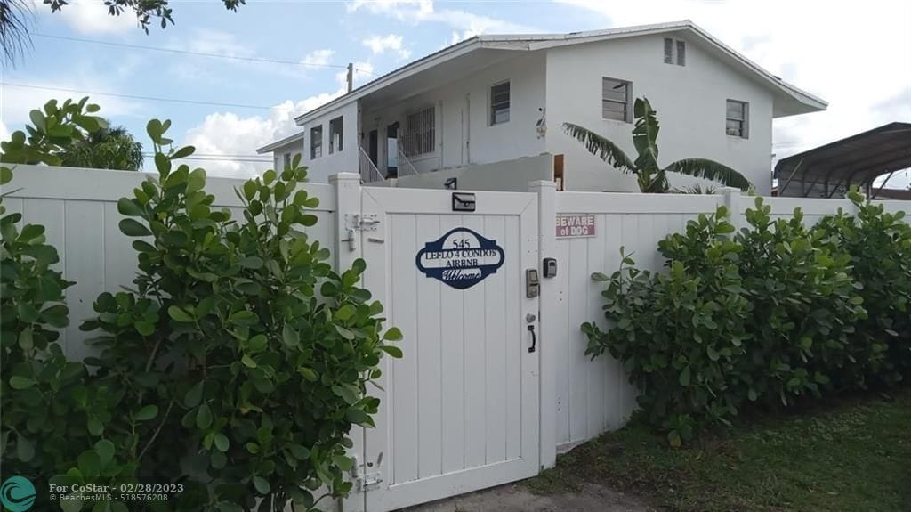 545 SW 4th St Unit 1, Belle Glade, FL 33430 Room for Rent in Belle