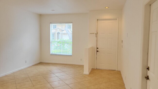 Building Photo - 4088 Lake Tahoe Cir