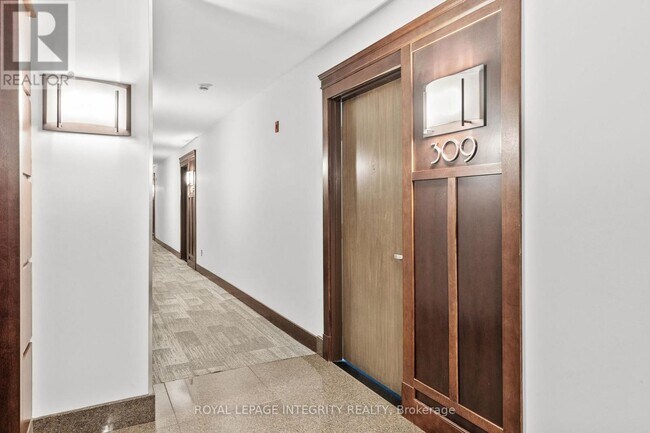 Building Photo - 200 Besserer St