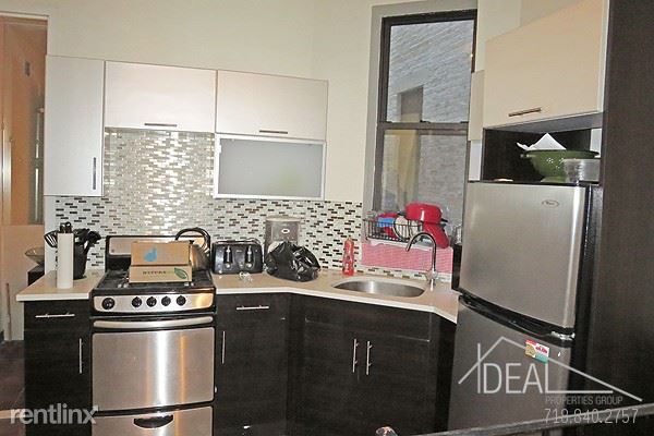 Building Photo - 29 Claver Pl