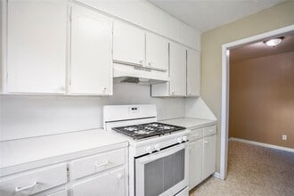 Building Photo - 3532 Midwest Dr