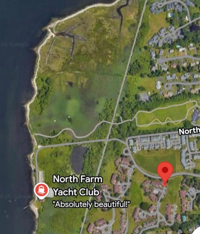 This North Farm Condo lies in a waterfront association, with acres of wild land - 77 Windward Ln