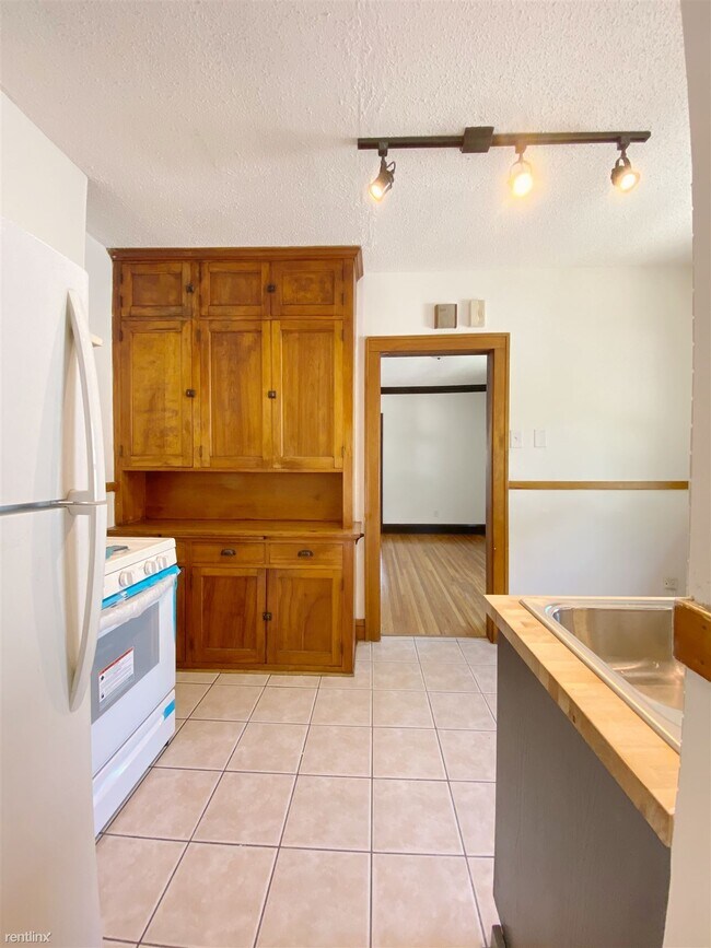 Foto del edificio - 2 br, 1 bath 4plex - 3912 North Thomas Ave...