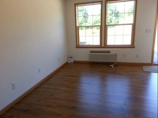 Building Photo - 8 Rockledge Ct