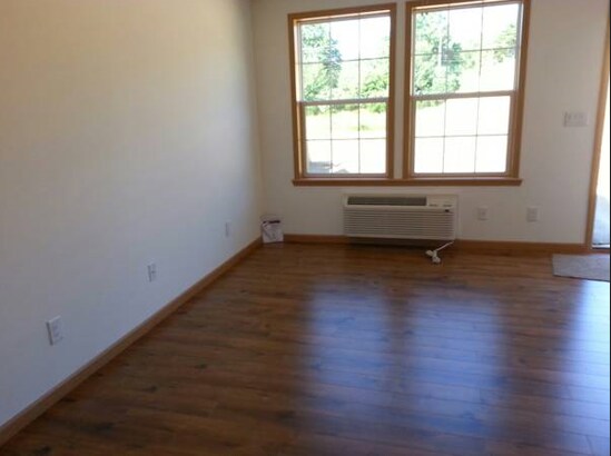 Foto del edificio - 8 Rockledge Ct