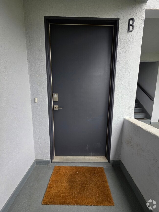 Building Photo - 134 Paseo De La Concha