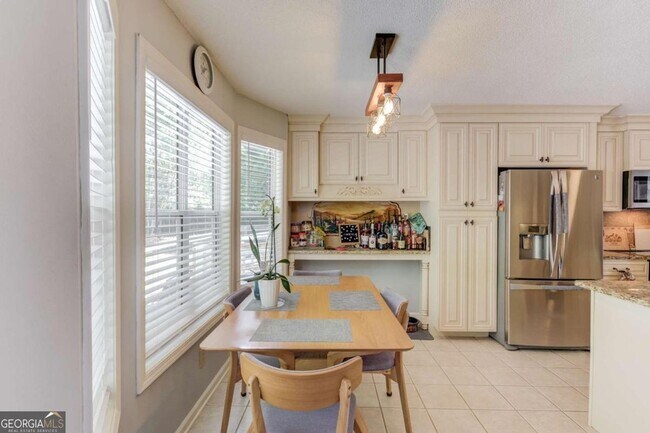 Foto del edificio - 3314 Banks Mountain Dr