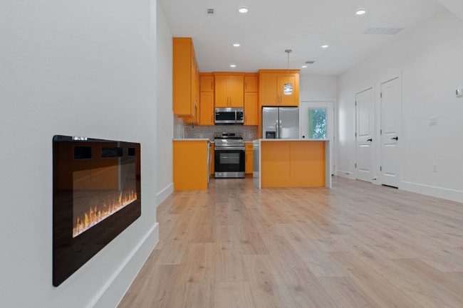 Building Photo - 124 S Mockingbird Cir