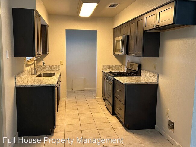 Building Photo - 3 br, 2 bath House - 1571 Lowery