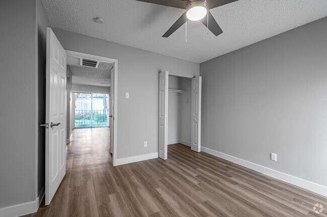 1HAB, 1BA - 650 ft² - Villas on Rosemeade East