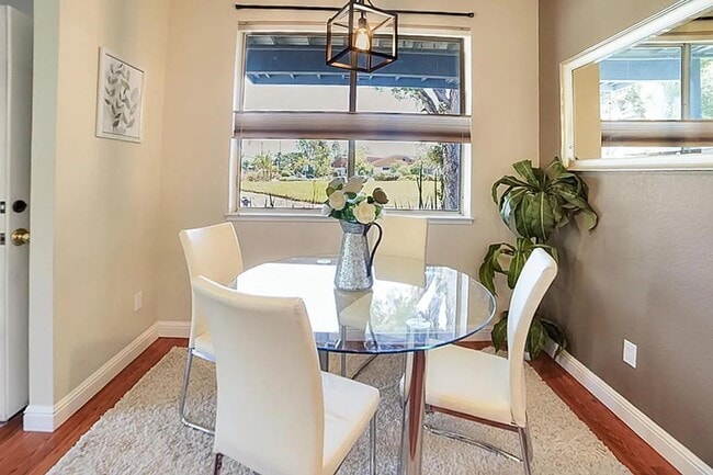 Building Photo - 421 Cork Harbour Cir