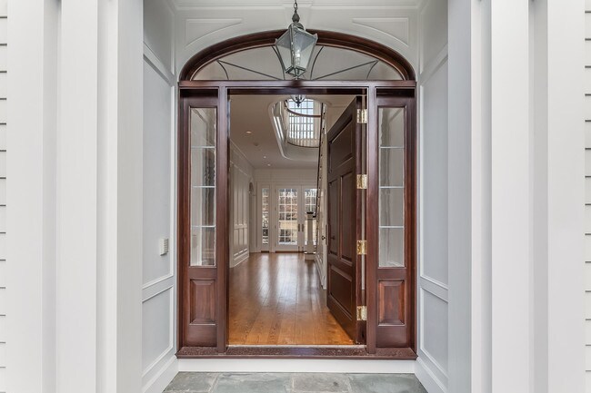 Foto del edificio - 320 Brookside Rd