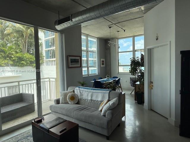 Building Photo - 2001 Biscayne Blvd