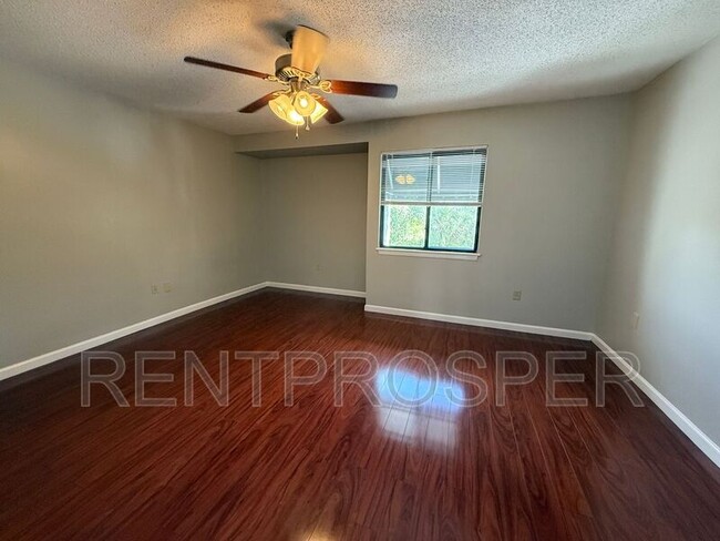 Building Photo - 4263 S Semoran Blvd