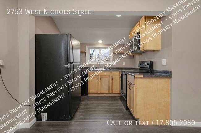 Building Photo - 2753 W Nichols St