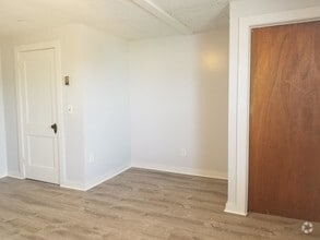 Building Photo - 212 Water St