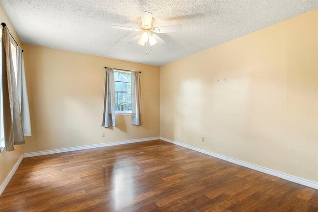 Building Photo - 88 Shady Bluff Dr