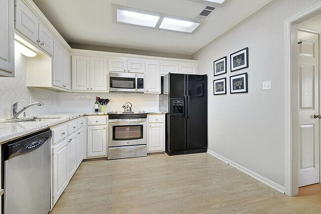 Building Photo - 5037 Amberlynn Drive