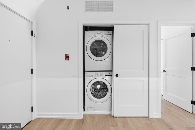 Foto del edificio - 1232 Chancellor St