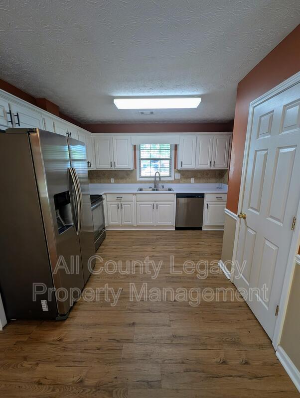 Photo - 90 Summer Walk Dr House