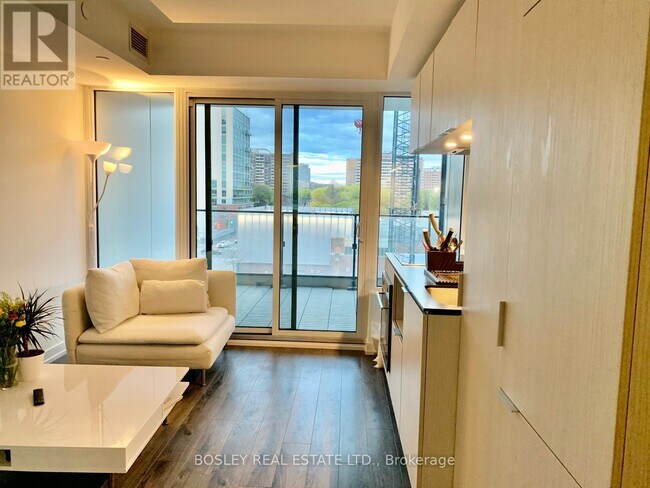 Photo du bâtiment - 77 Shuter St