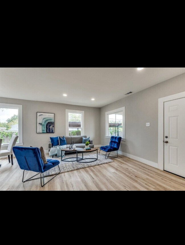 Foto del edificio - 1302 NW 16th St