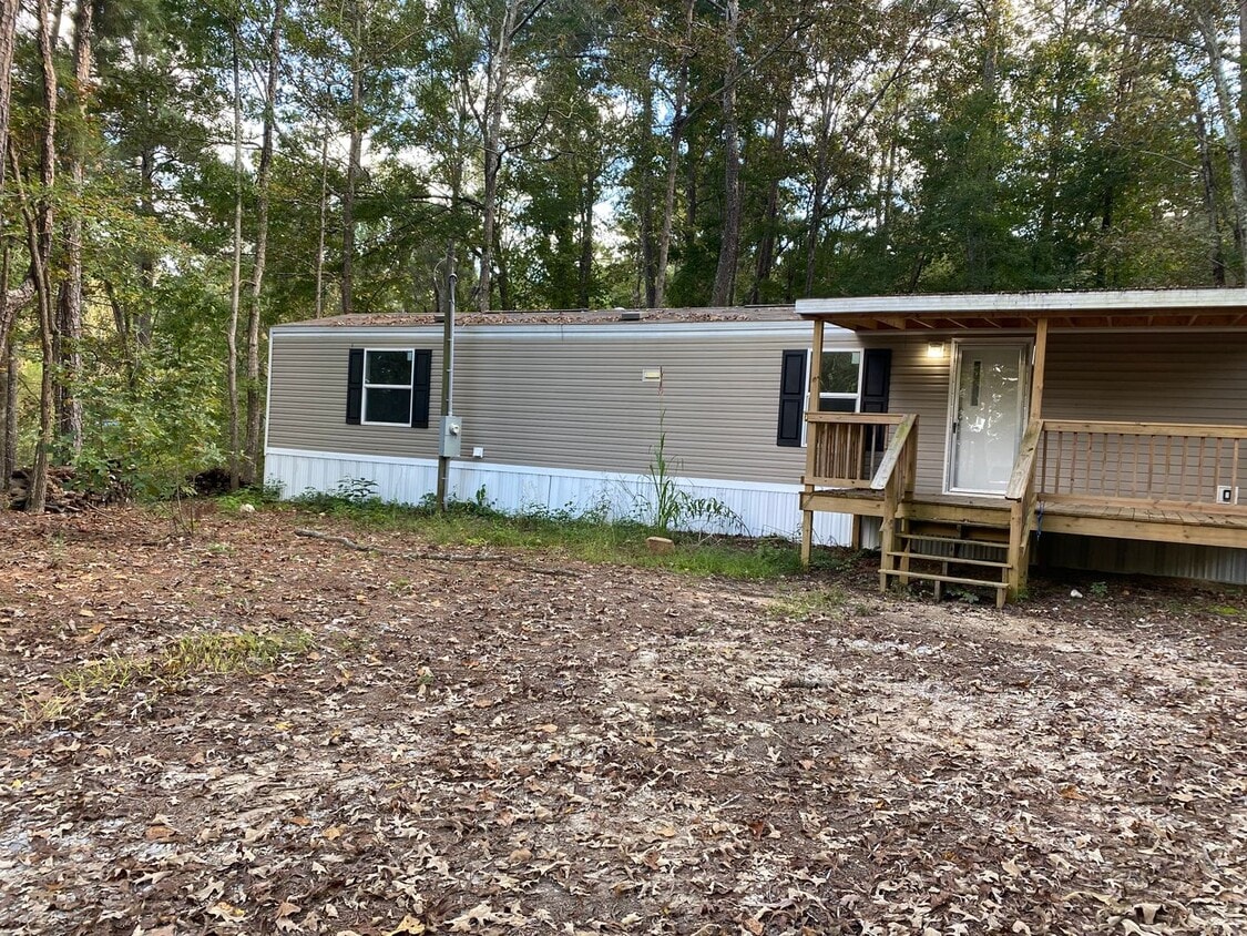 Foto principal - 2 Bedrooms, 2 Bathrooms - Home in Cedar Bl...